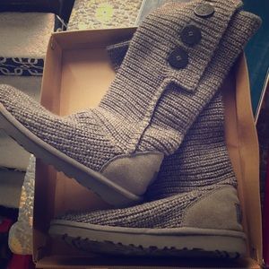 UGG CLASSIC CARDY BOOT